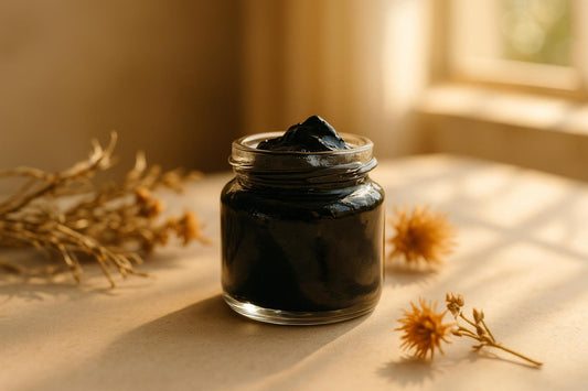 Shilajit pour femmes : 7 bienfaits hormonaux, peau et fertilité - études 2026 - Purvival